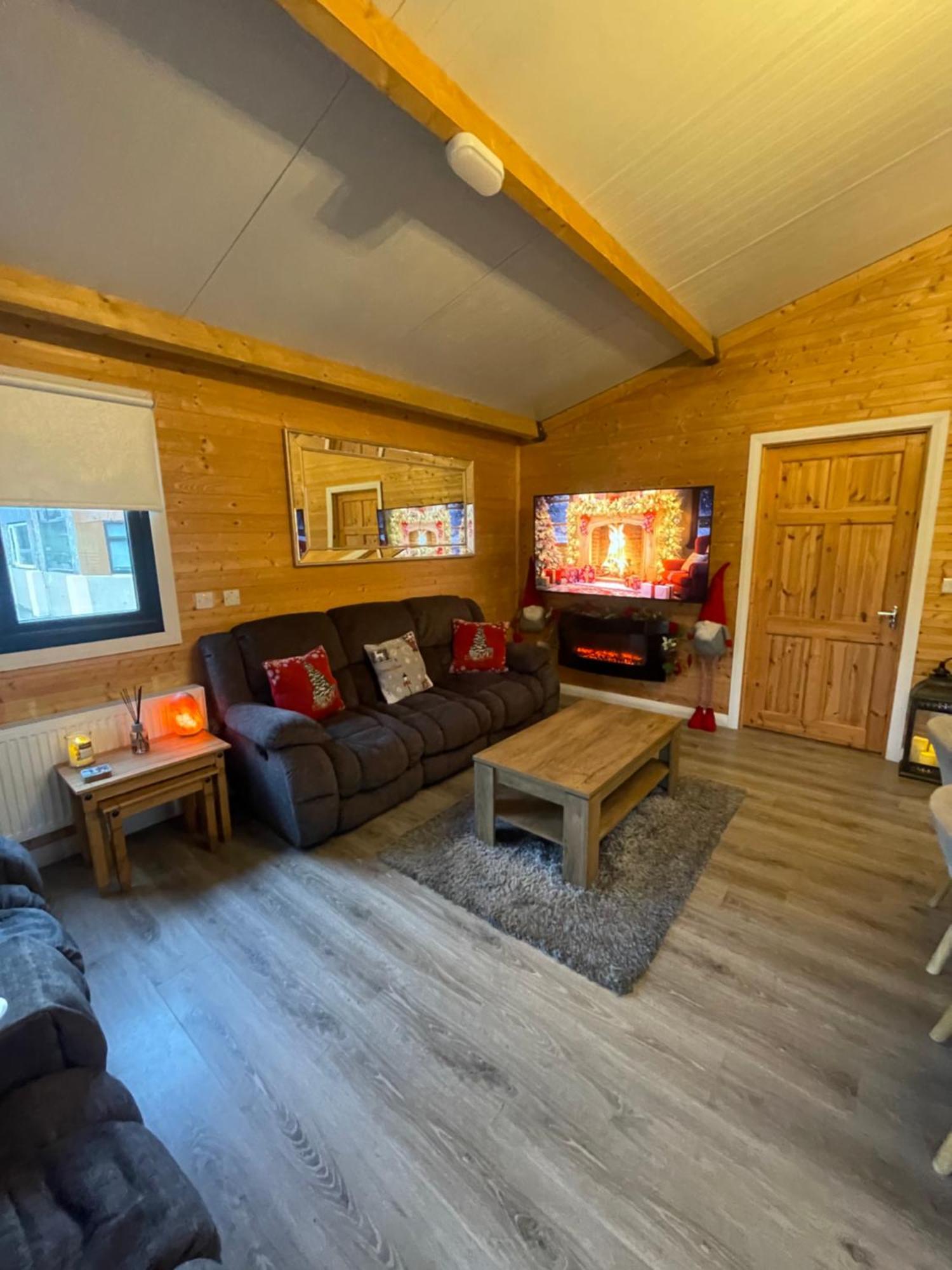 The Lodge Mountain View Log Cabin , Attymass Ballina Boyhollagh Exterior foto